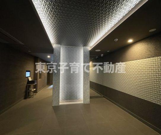 クレヴィア文京根津のロビー
