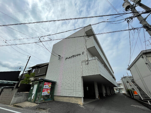 ブールブランシュCの外観