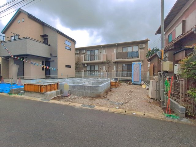 ふじみ野市亀久保の新築一戸建の前面道路含む現地写真