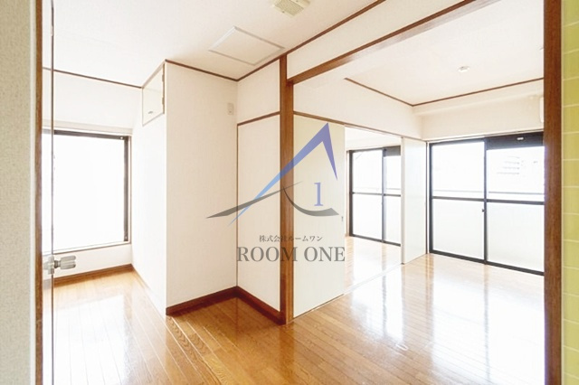 Zion Court 上池台の居間・リビング|洋室のお部屋です。