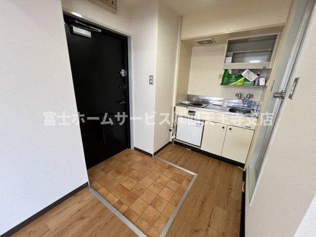 グランドメゾン大手前の玄関