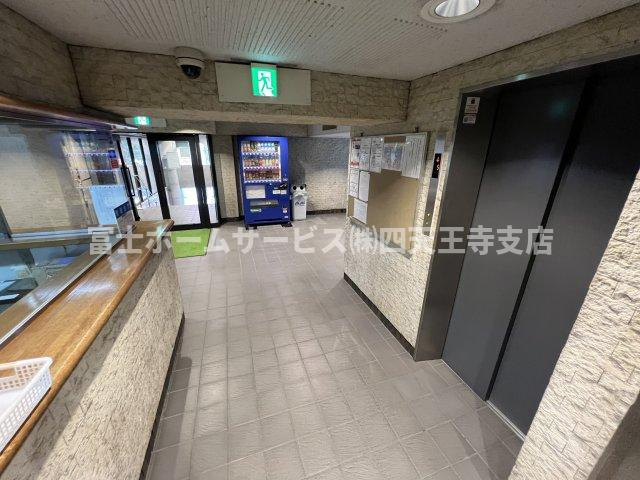グランドメゾン大手前のロビー
