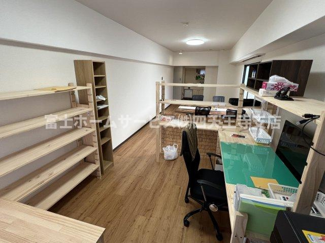 グランドメゾン大手前の洋室