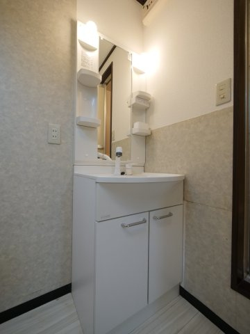 White Lilyの独立洗面台