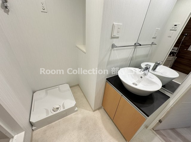 クレストタップ名古屋ウエストの洗面所|※同物件他部屋写真
反転、色違いの場合有
現況優先