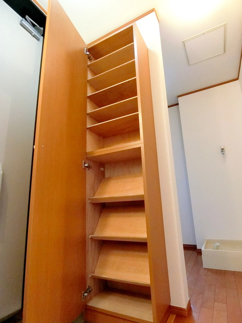 フォレスト高円寺の玄関|★大型シューズＢＯＸ★