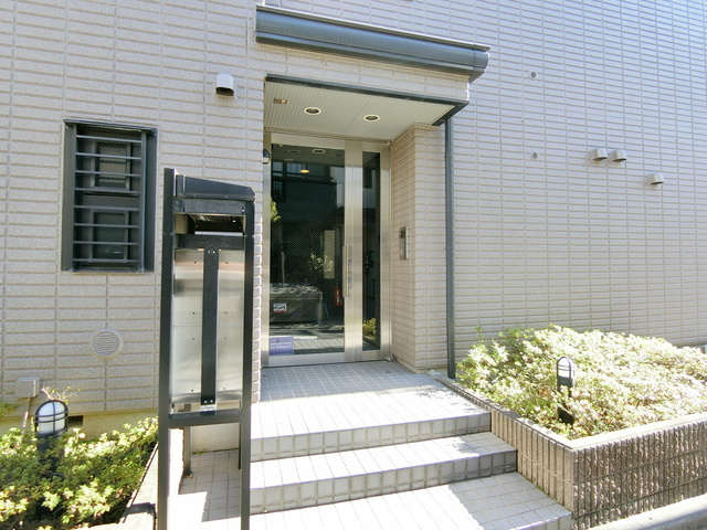 フォレスト高円寺のエントランス|★きれいなエントランス★