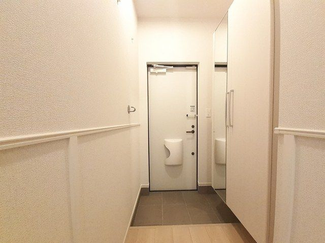 コンフォールの玄関