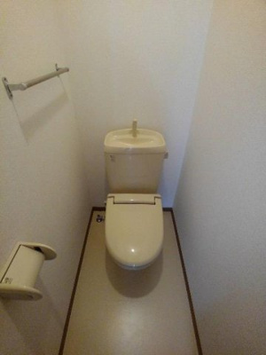 【トイレ】 | スカイタウン飯塚Ⅱ | ゆったりとした空間のトイレです