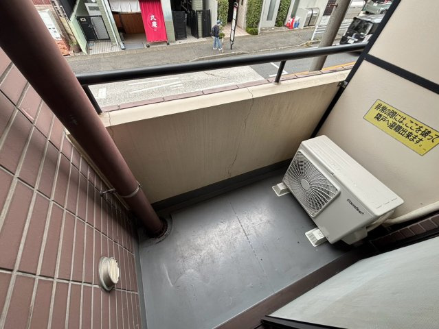 川崎市多摩区西生田２丁目の賃貸マンションのバルコニー