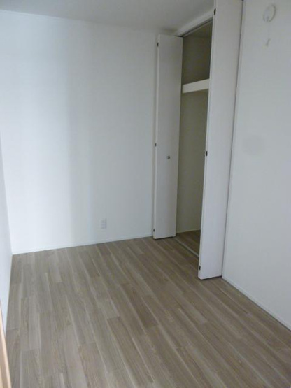 【寝室】