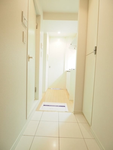 新品家具付きマンション高田6(KaGood東京)の玄関