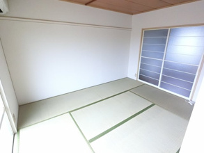 【寝室】