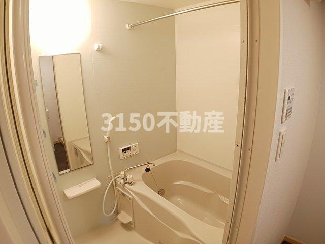 ブラウレーヘンの浴室|お風呂で日々の疲れを落としましょう