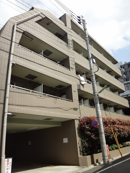菱和パレス世田谷桜新町の外観|外観は落ち着いています
