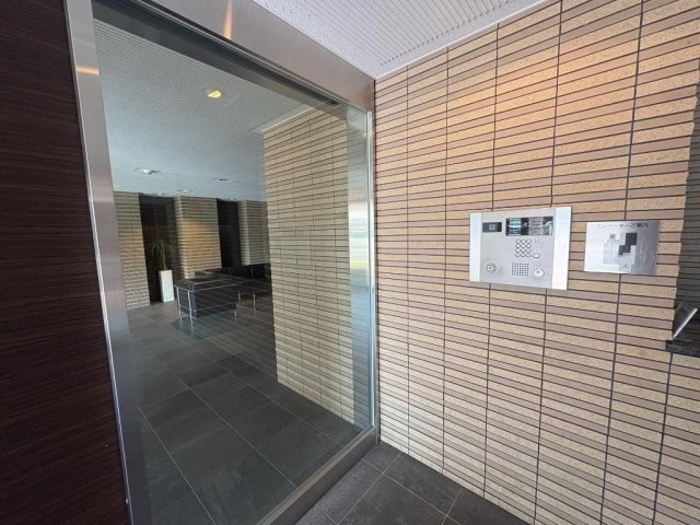 アーバンパレス東松山のエントランス