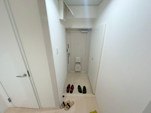 マンションサルナートの玄関