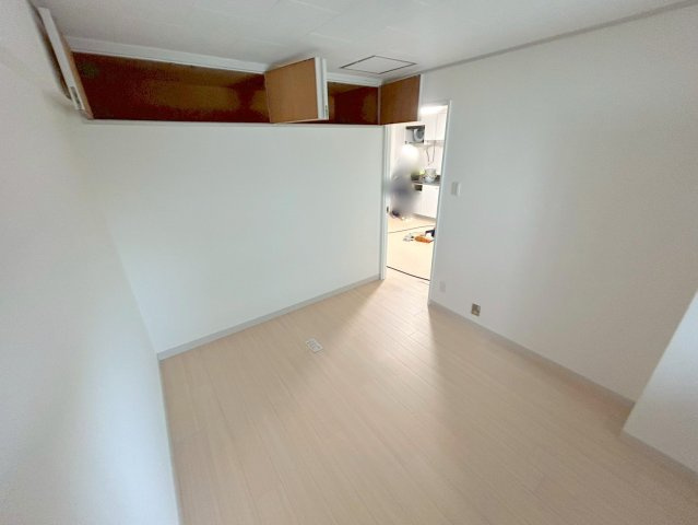 マンションサルナートの居間・リビング
