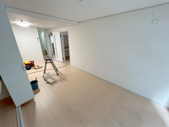 マンションサルナートの居間・リビング