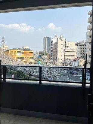 ローレルタワー名古屋千種のバルコニー