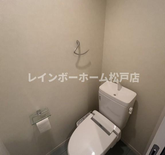 特典：仲介手数料が半額です!!のトイレ