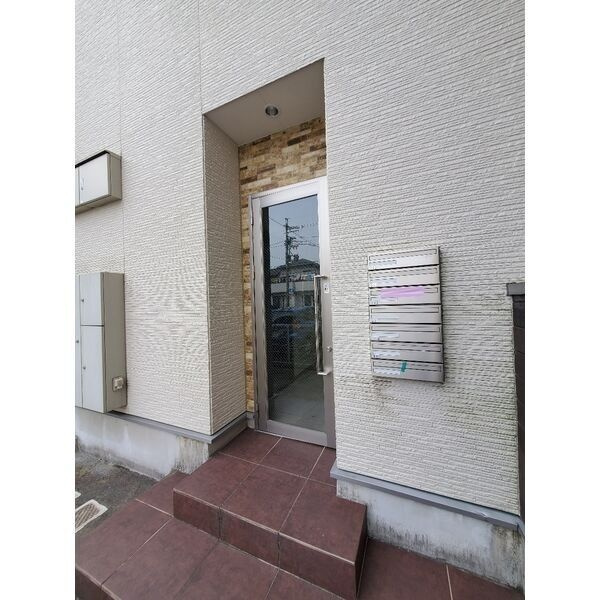 コンフォート　名古屋市賃貸　仲介手数料無料のエントランス