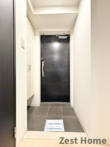 エス・キュート尼崎の玄関