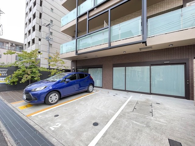 ブエナビスタ神戸イーストの駐車場