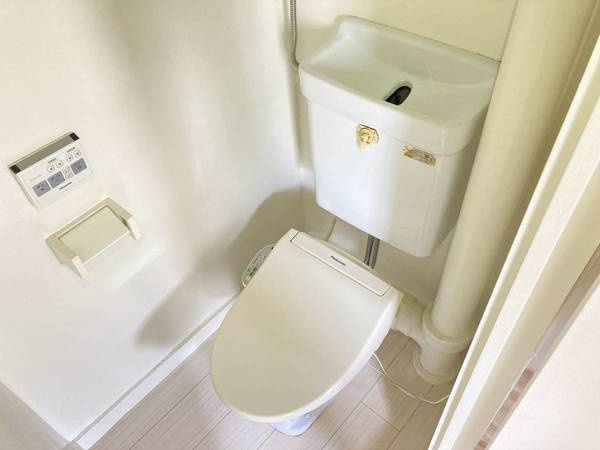 ビレッジハウス見川3号棟のトイレ|ビレッジハウスの同一物件・同一タイプの間取りの写真です