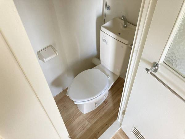 ビレッジハウス見川4号棟のトイレ|ビレッジハウスの同一物件・同一タイプの間取りの写真です