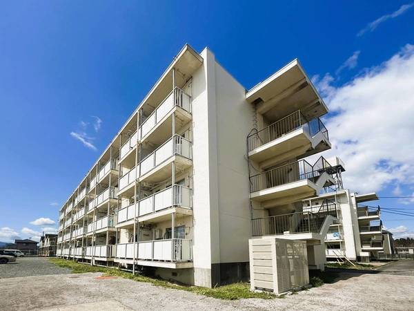ビレッジハウス美野里2号棟の外観|建物外観を気になさる方へ、見た目の良い物件です