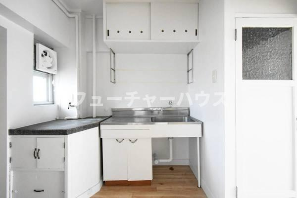 ビレッジハウス美野里2号棟のキッチン|ビレッジハウスの同一物件・同一タイプの間取りの写真です