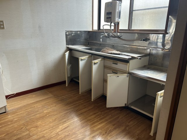 日立市金沢町貸家のキッチン|お料理しやすいキッチンです