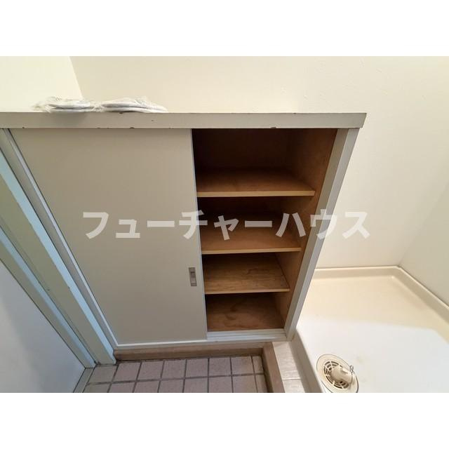 プライドタワーの玄関|明るい玄関です