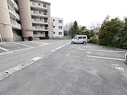 シャトー多賀の駐車場|駐車場です