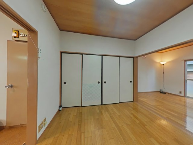 長山アパートの収納|こまごまとしたものを収納できそうですね