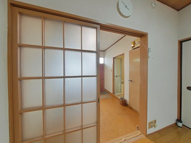 長山アパートのキッチン|コンパクトなキッチンで掃除もラクラク