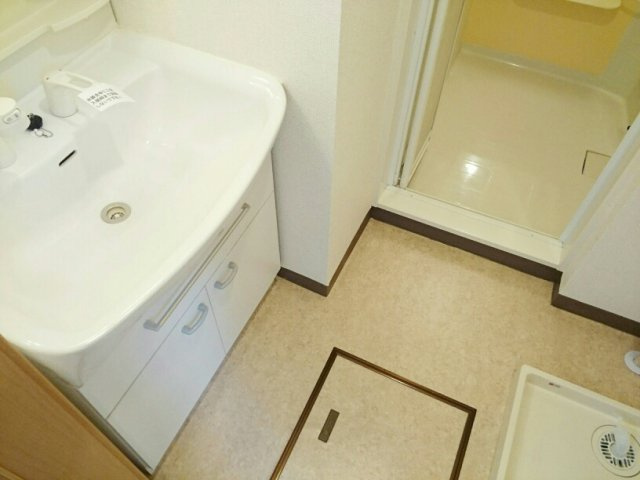 メゾンドソレイユの洗面所|忙しい朝には欠かせない洗面所です