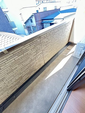 大阪市西淀川区大和田４丁目のアパートのバルコニー|外からの目が気にならないバルコニーで洗濯物が干せます