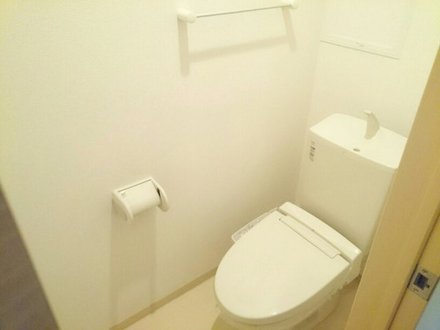 バース　プレイスのトイレ|落ち着いたトイレです