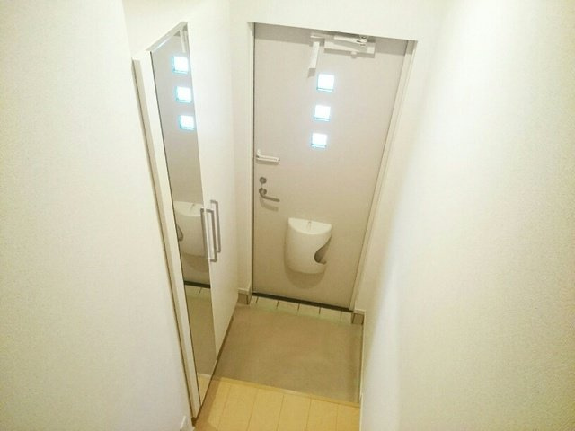 エシャロットの玄関|落ち着いた玄関です