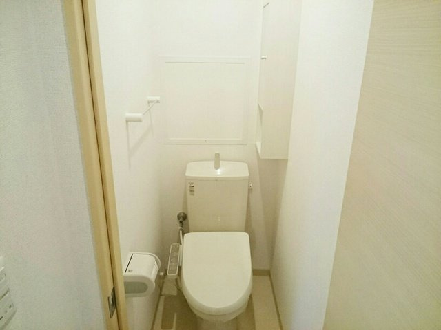 エシャロットのトイレ|コンパクトで使いやすいトイレです