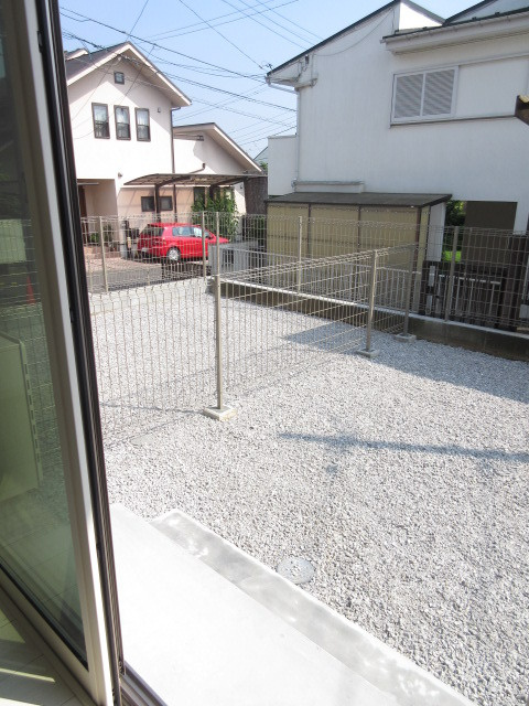 フェリーチェ梶ヶ谷の庭|日当たりの良い専用庭