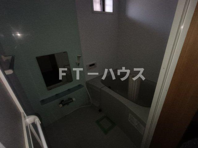 船橋市駿河台１丁目のアパートの浴室