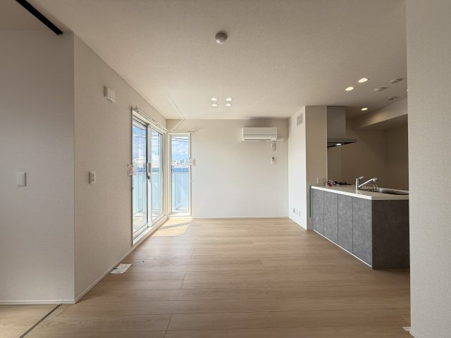 【居間・リビング】 | メゾンルル赤川