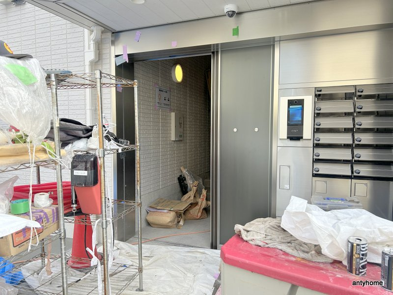 メゾンルル赤川　仲介手数料無料のエントランス