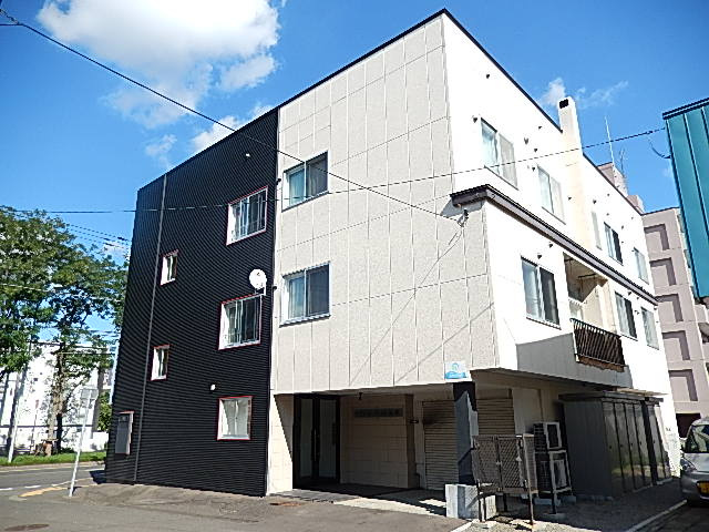 アルファスクエア南郷９・壱番館　（旧　ラ・フォーレプレミエ南郷）