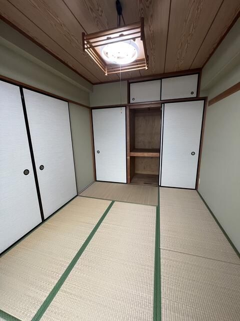厚木市岡田４丁目の賃貸マンションの内装