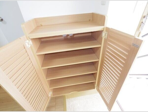 桃江荘の玄関