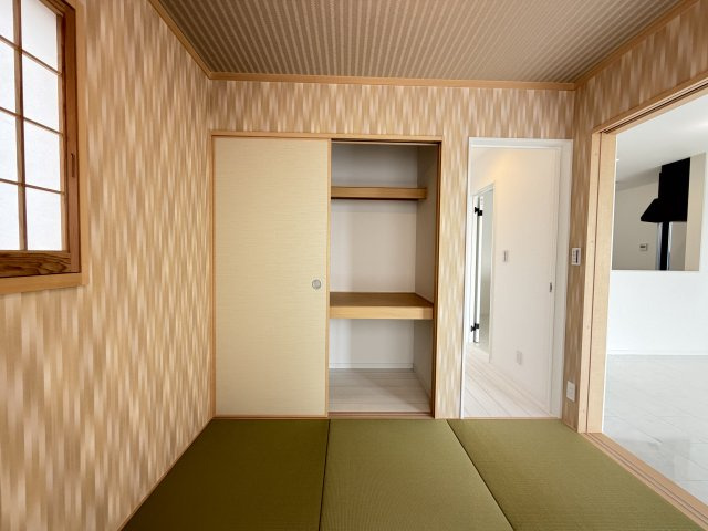 南城市玉城前川（全3棟）1号棟の和室|1号棟　和室4.5帖+収納付き♪